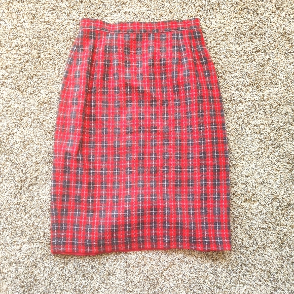 Vintage Leslie Fay Plaid Wool Pencil Skirt Size 8 - Red, Gray, White - Picture 1 of 6